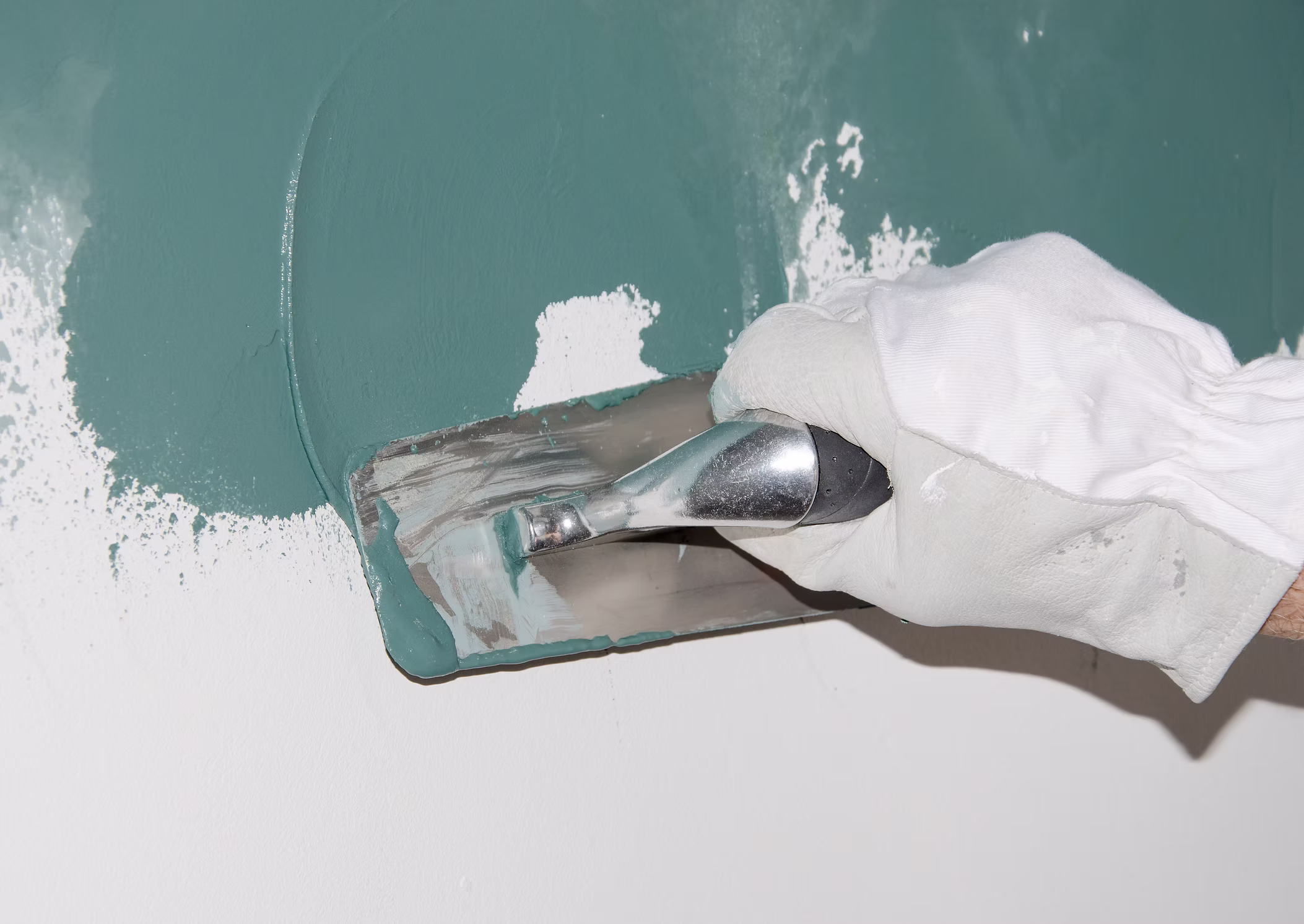 Wände streichen: 7 Fehler, die Heimwerker häufig machen